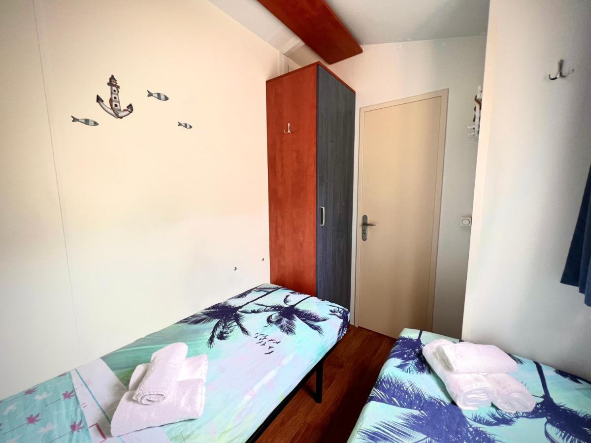 Mobile Home Nebo Luxus Klenovica Eksteriør billede